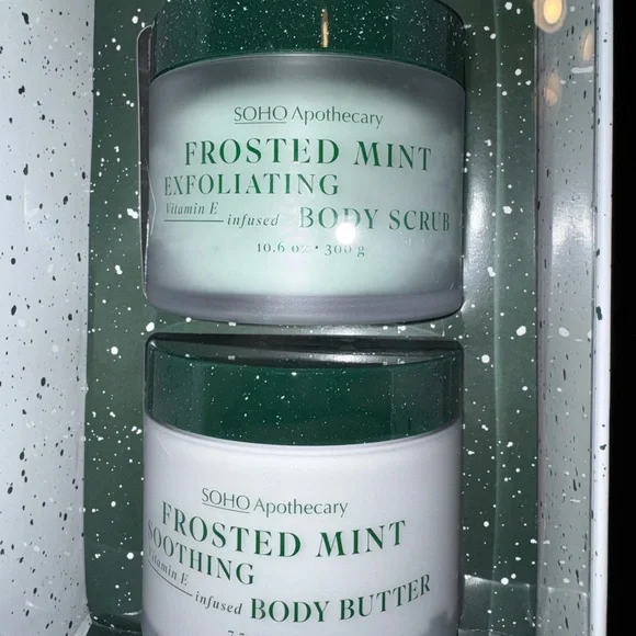 Frosted Mint Exfoliating Body Scrub & Butter Set - Green - Picture 3 of 3